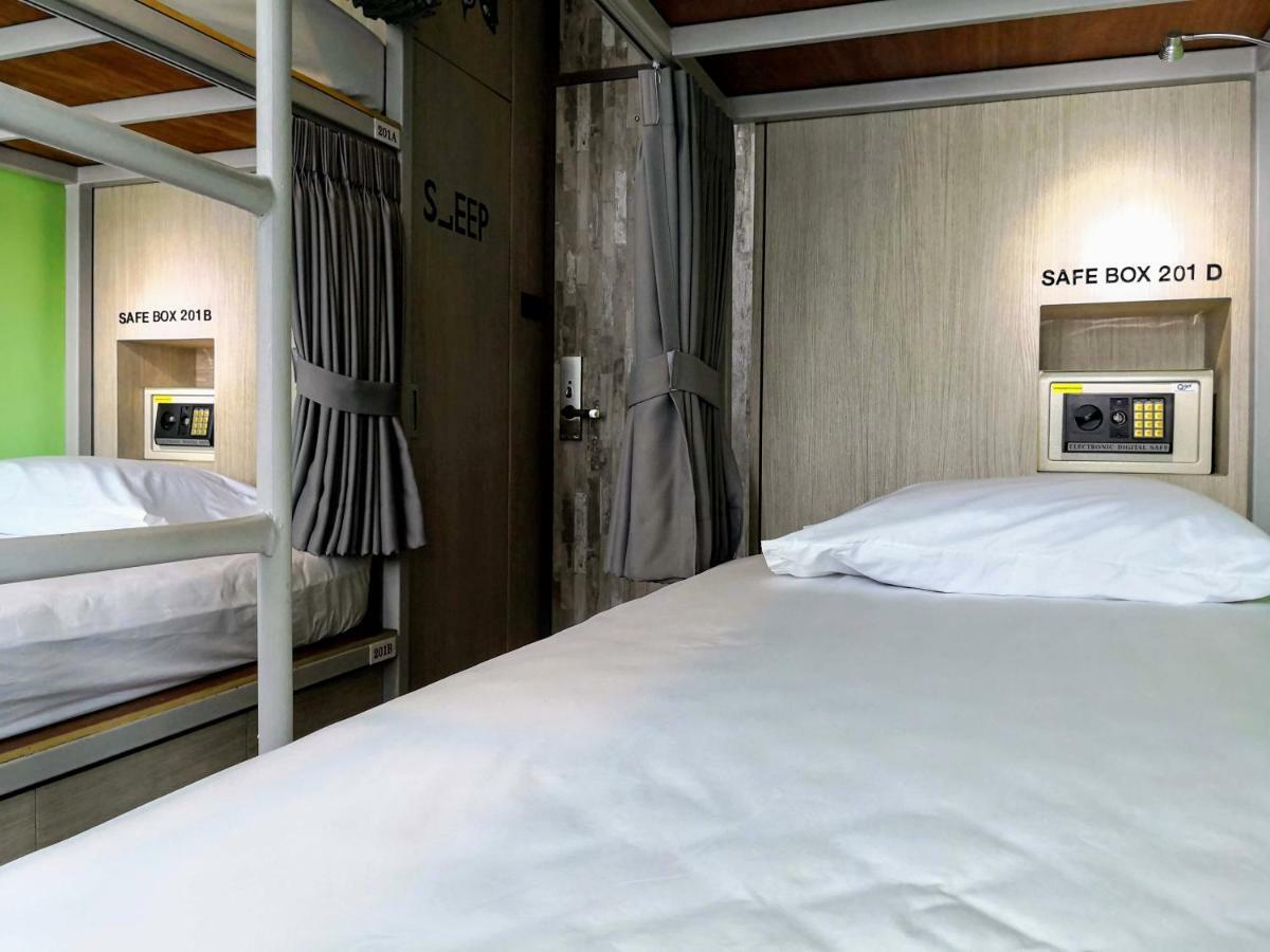 Asleep By Lantana Hostel Pattaya ภายนอก รูปภาพ