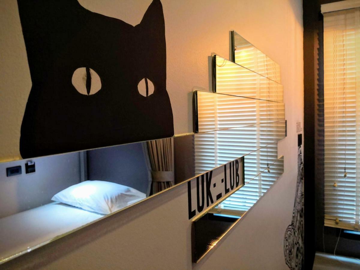 Asleep By Lantana Hostel Pattaya ภายนอก รูปภาพ