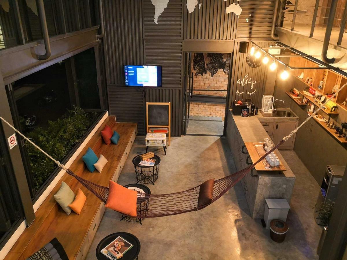 Asleep By Lantana Hostel Pattaya ภายนอก รูปภาพ