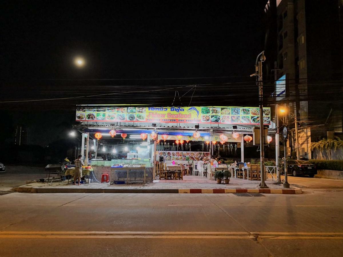 Asleep By Lantana Hostel Pattaya ภายนอก รูปภาพ