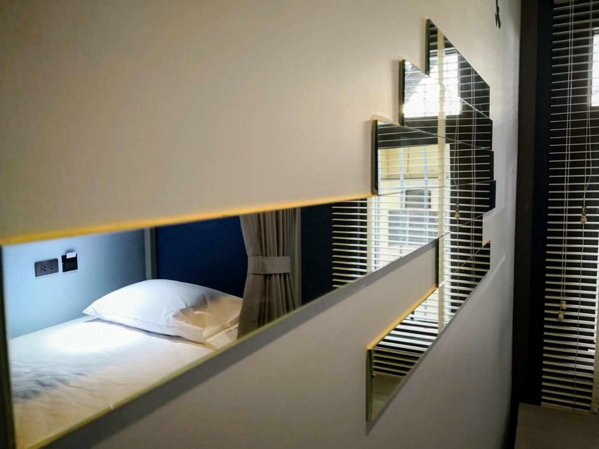 Asleep By Lantana Hostel Pattaya ภายนอก รูปภาพ