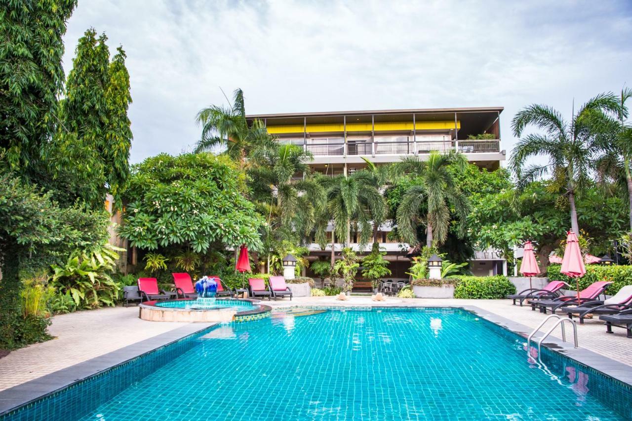 Asleep By Lantana Hostel Pattaya ภายนอก รูปภาพ